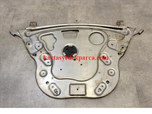 31116777727-6777727-BMW-ÖN TRAVERS SACI