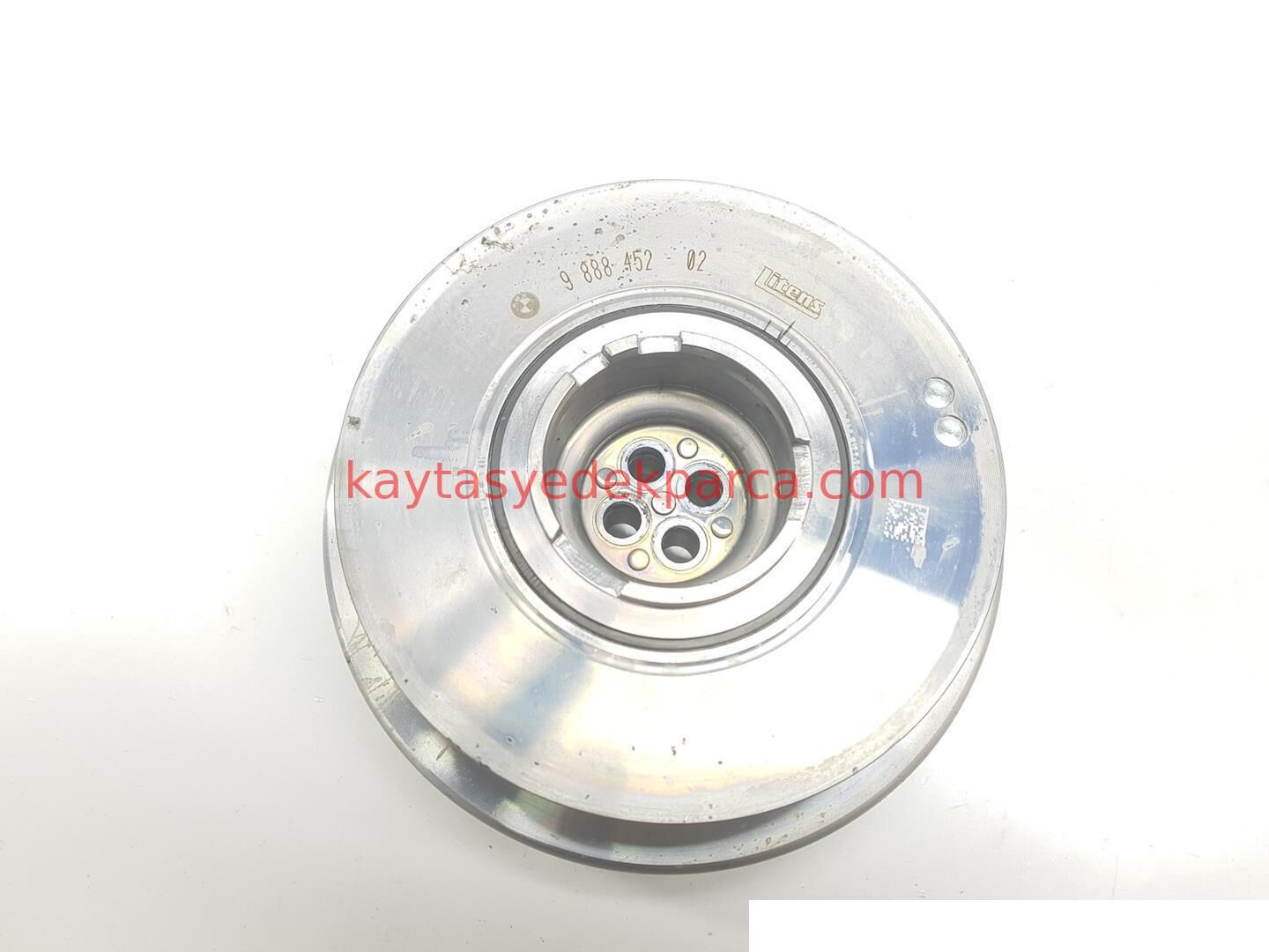 11238579928-8579928-BMW-GRANK KASNAGI