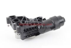 11428585235-8585235-BMW-YAĞ FİLTE KÜTÜK  SOĞUTUCU ÜZERİNDE