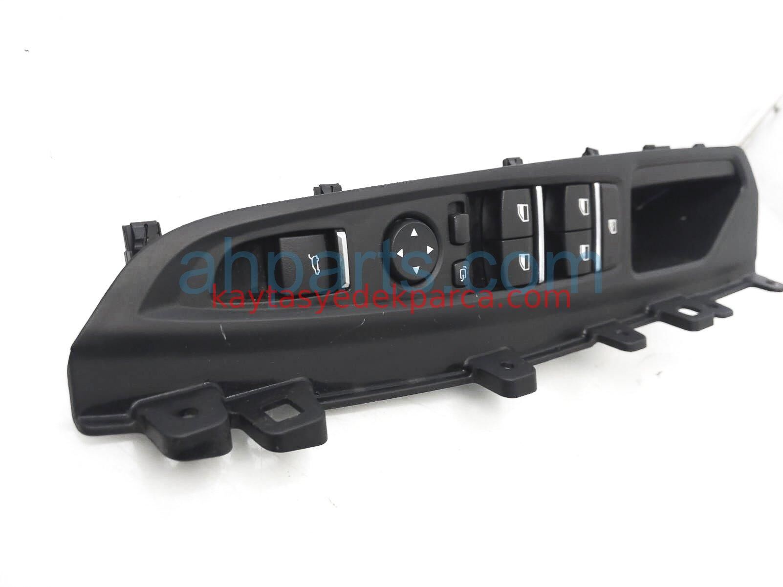 61319318704-9318704-BMW-CAM DÜĞMESİ