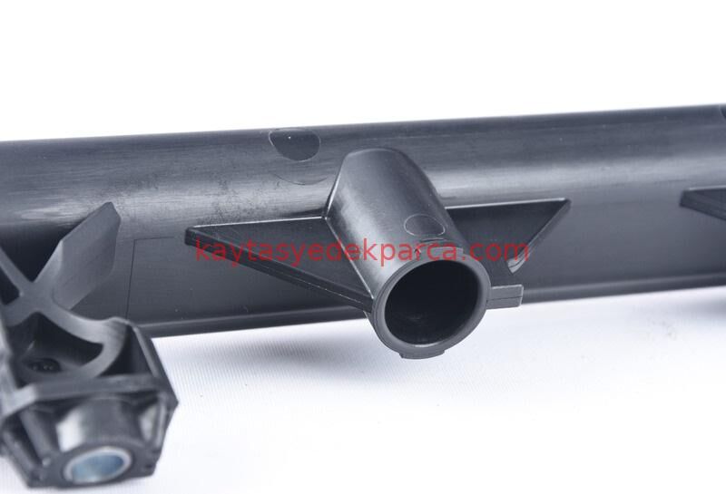 13538575467-8575467-BMW-YAKIT BESLEME HATTI