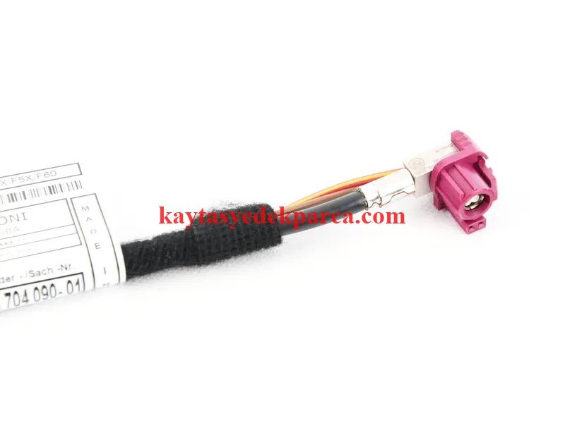 61128704090-8704090-BMW-KABLO