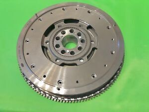 LUK-21212229955-VOLANT E60 M5-M6