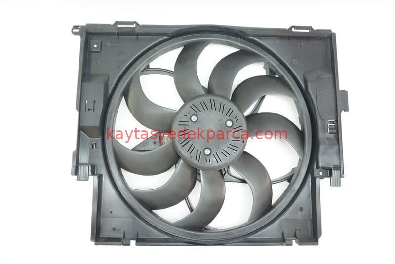 17428641963-BMW-RADYATÖR FANI F20/F30 (400w)