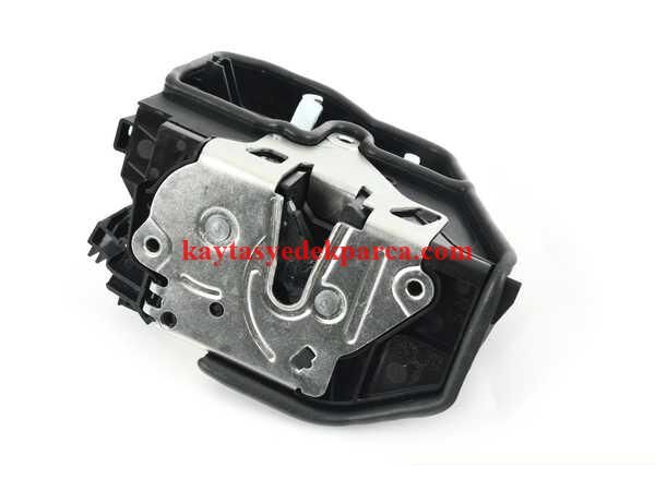 51117452306-7452306-BMW-TAMPON IZGARA KAPLAMA KROMU F22/F23 LCİ SAĞ
