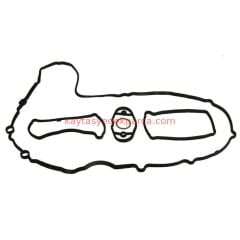 11127588418-7588418-BMW-ÜST KAPAK CONTASI