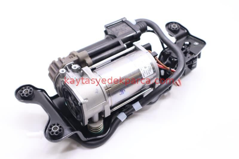 37206875177-6875177-BMW-HAVA KOMPRESÖR F15