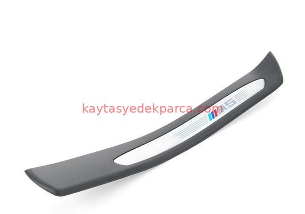 51477898820-7898820-BMW-EŞİK KAPLAMASI ARKA SAĞ -M-