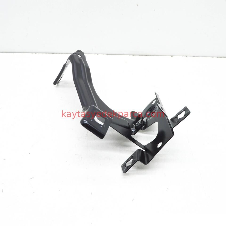 41357413401-7413401-BMW-ÇAMURLUK BRAKETİ G11 SOL ÖN