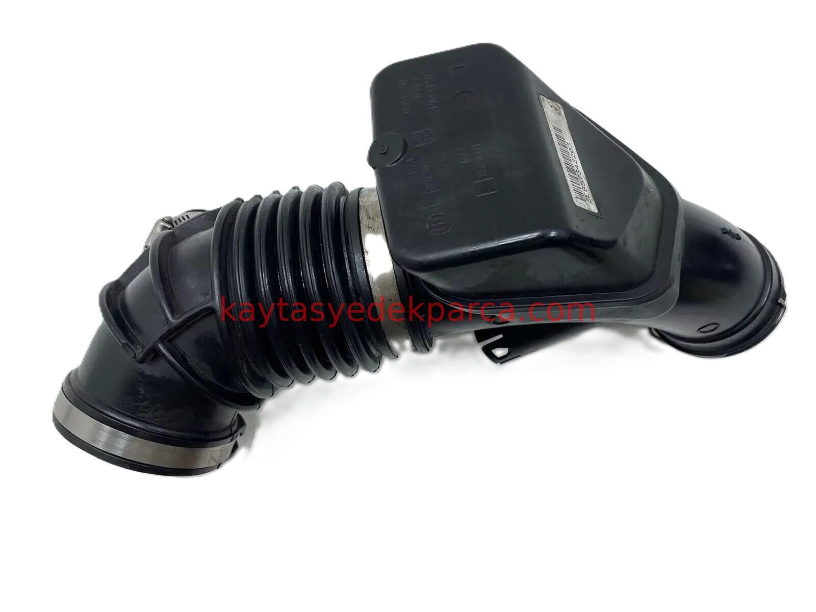 13718573422-8573422-BMW-TEMİZ HAVA BORUSU