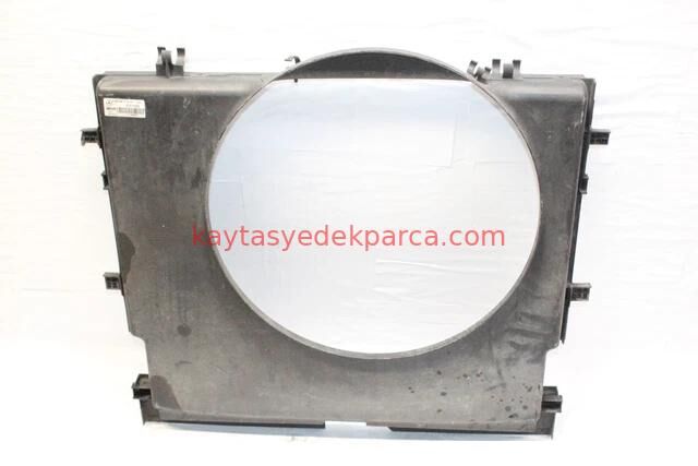 A6395050555-MER-RADYATÖR DAVLUMBAZI W639