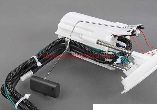 16117373476-7373476-BSH-YAKIT POMPASI E60 LCI