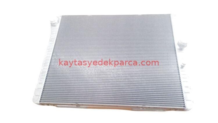 17112284607-2284607-BMW-RADYATÖR F82 M4