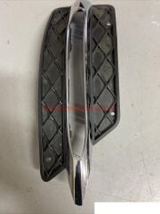 A2048851353S-TYG-GÜNDÜZ FAR ÇERÇEVESİ SOL W204 KOMPLE