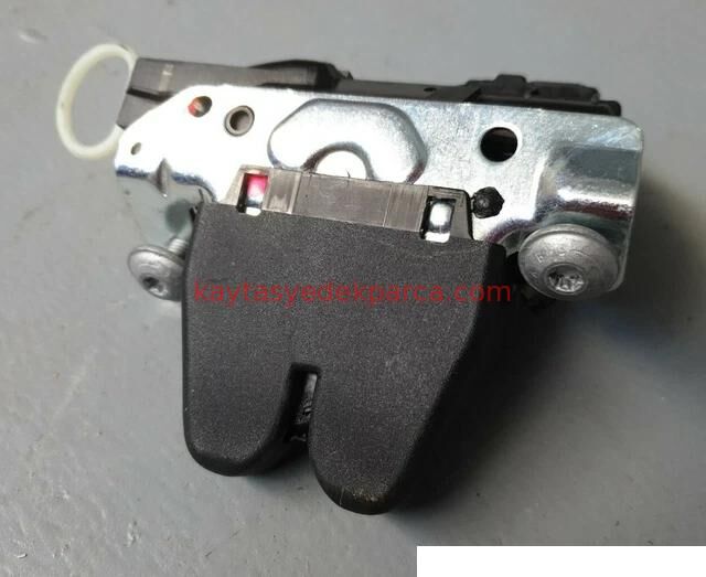 A1177500085-MER-BAGAJ KİLİDİ W117