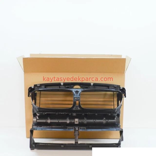 51647332892-7332892-BMW-PANEL ÖN BAKALİTİ F10 LCİ