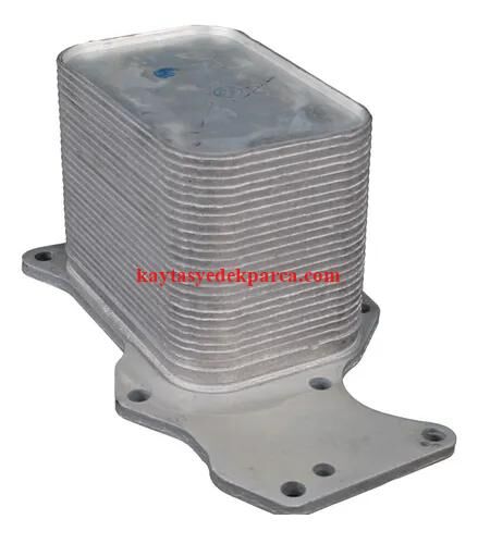 11428585625-8585625-BMW-MOTOR YAĞ SOĞUTUCU