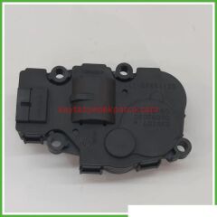 64119384023-9384023-BMW-KALORİFER KLAPE MOTORU