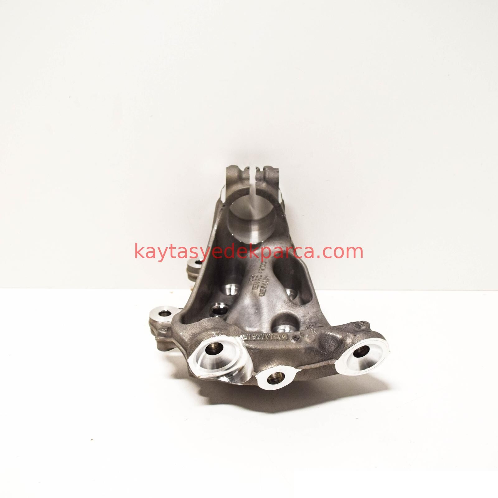 31216792287-6792287-BTP-ÖN AKS TAŞIYICI F30/L