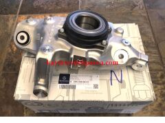 A2053500241-MER-TAŞIYICI W205 ARKA SAĞ