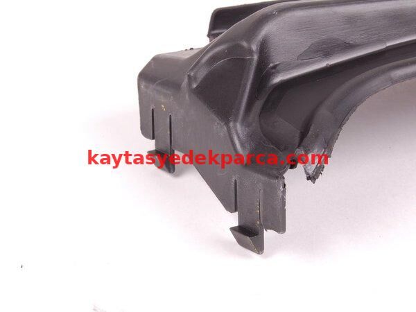 51717011218-7011218-BMW-RADYATÖR ALT PLASTİĞİ E65