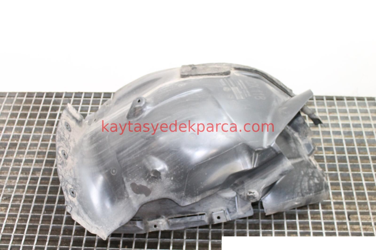 A1186908100-WEN-ÇAMURLUK DAVLUMBAZI W118 ÖN SOL