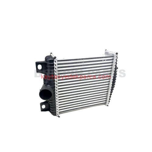 LR036432-NİS-İNTERCOOLER RADYATÖRÜ 4.4TDV8 VOGUE