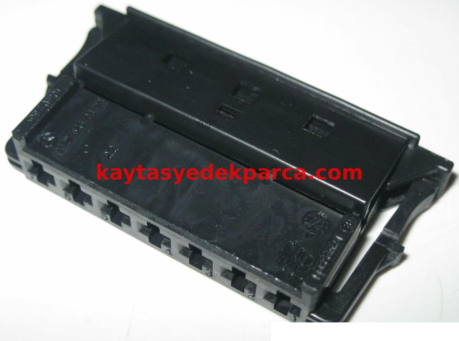 A2015014082-YER-RADYATÖR HORTUMU, W201 ALT 190E KLİMASIZ