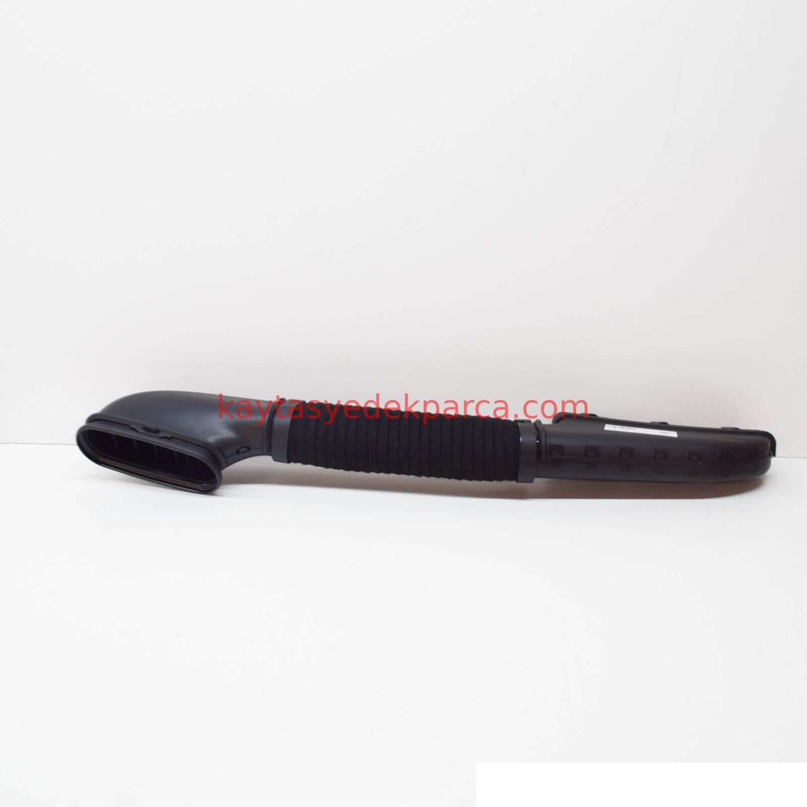 A6510900000-YDZ-HAVA FİLTRE BORUSU W176-117- PANELDEKİ