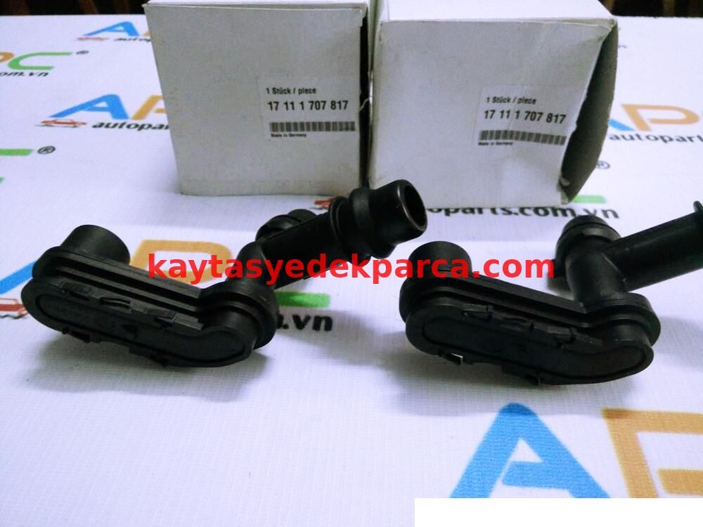 17111707817-1707817-VEM-RADYATÖR YEDEK SU DEPO BAĞLANTISI E46