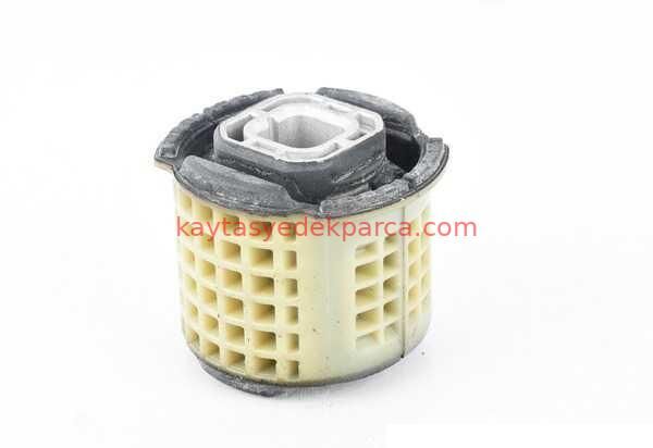 33316790573-6790573-LMF-TRAVERS TAKOZU F10