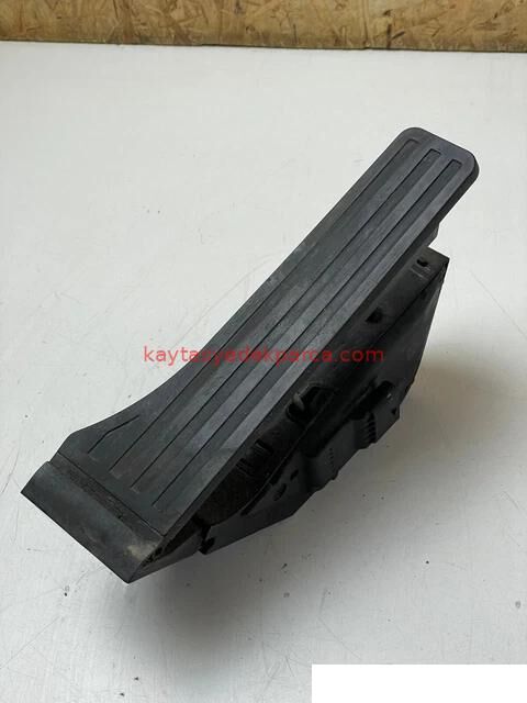 A2053000004-MER-GAZ PEDALI