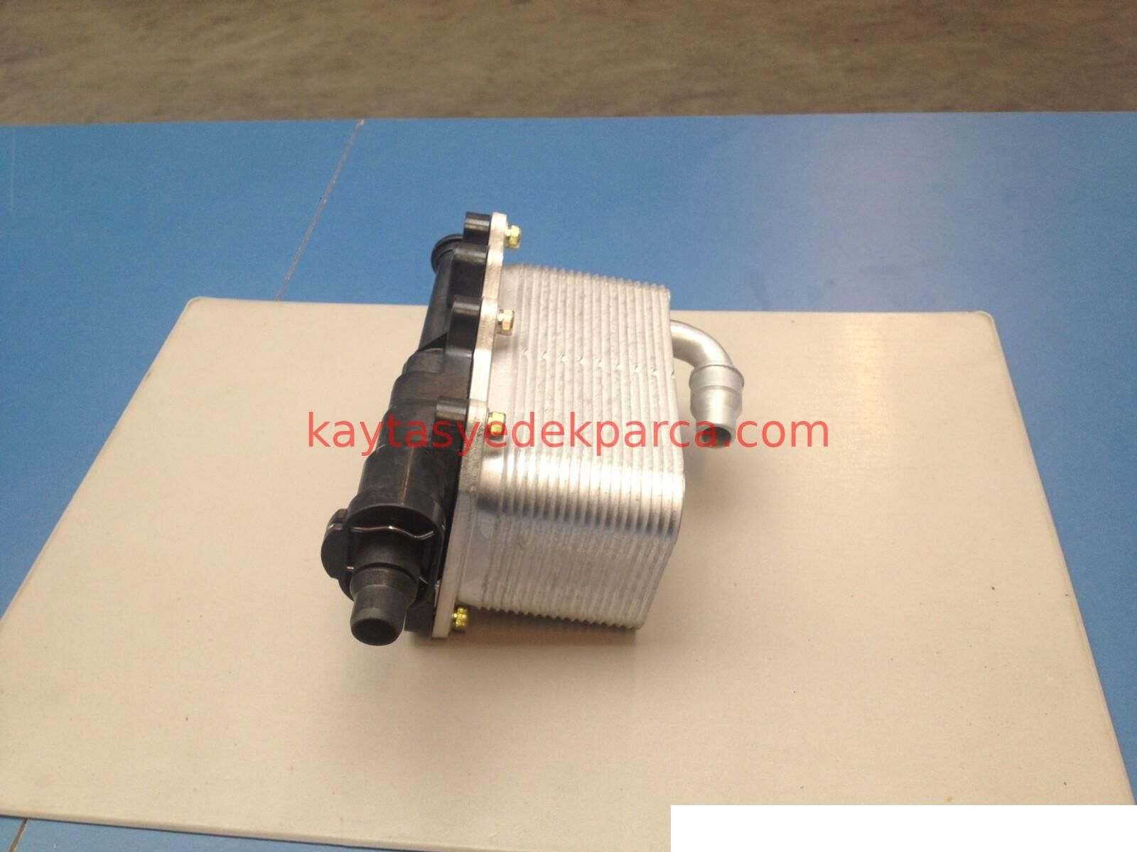 17217803830-7803830-BMW-ŞANZIMAN YAĞ RADYATÖRÜ M57N