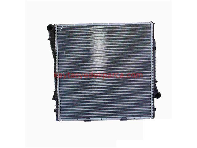 17101439101-1439101-WUT-RADYATÖR E53 4.4i/4.6is