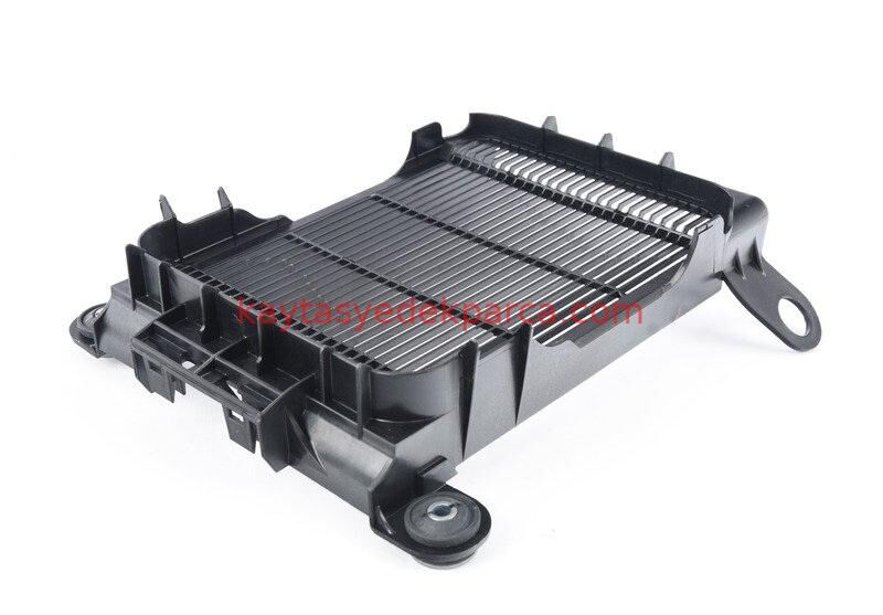 17219452275-9452275-BMW-EK RADYATÖR ÇERÇEVESİ F20-F30 B38
