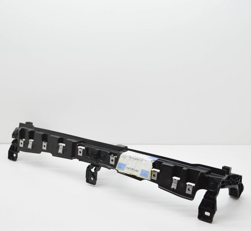 BMW-51748747002-ÖN PANEL ÜST BAĞLANTI BAKALİTİ
