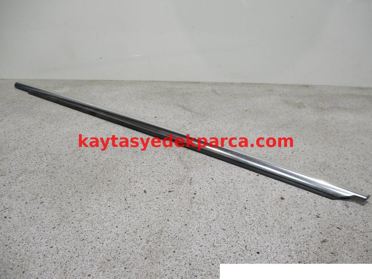 A2236906803-MER-KAPI CAM ÇITASI ARKA SAĞ