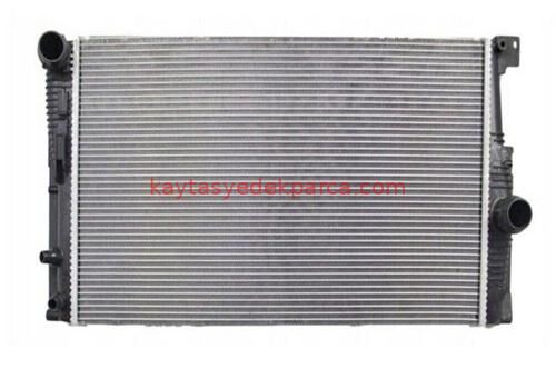 17118672012-8672012-WUT-SU RADYATÖRÜ F10 LCI BENZİN