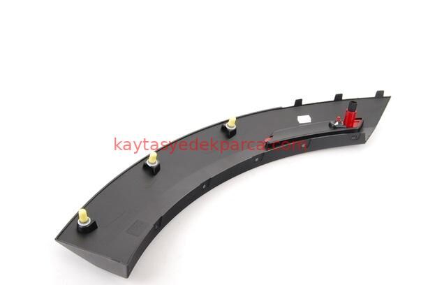 51748072098-8072098-BMW-FREN HAVA BORUSU SAĞ