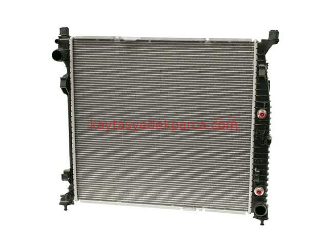 A0995001303-NSS-SU RADYATÖRÜ W166