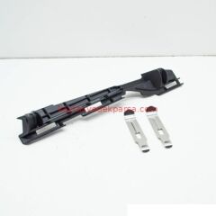 63117215277-7215277-BMW-FAR ALT PLASTİK TUTUCU
