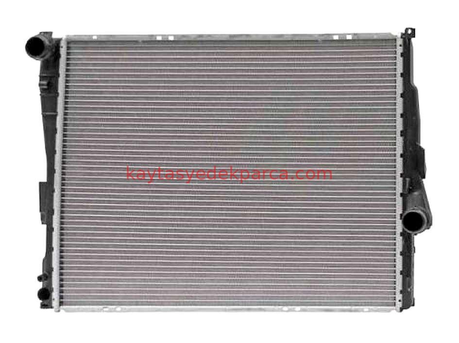 17119071517-9071517-KYB-RADYATÖR E46