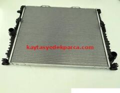 17118747893-8747893-BMW-RADYATÖR SU G80