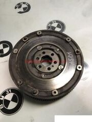 21217526268-7526268-VAL-VOLANT E87-E90