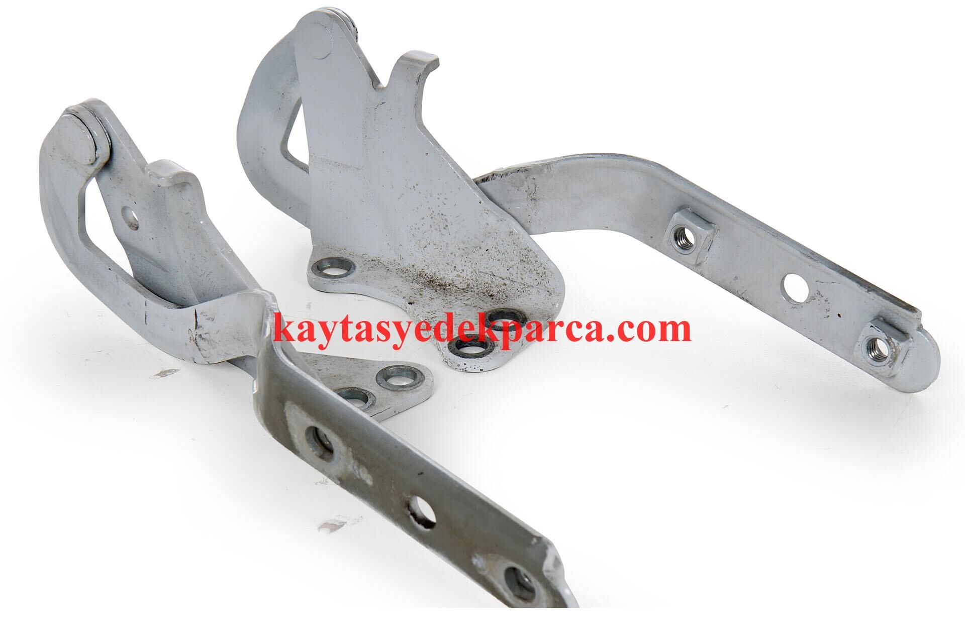 A6397500351-MER-MOTOR KAPUT MENTEŞESİ, W639 SAĞ