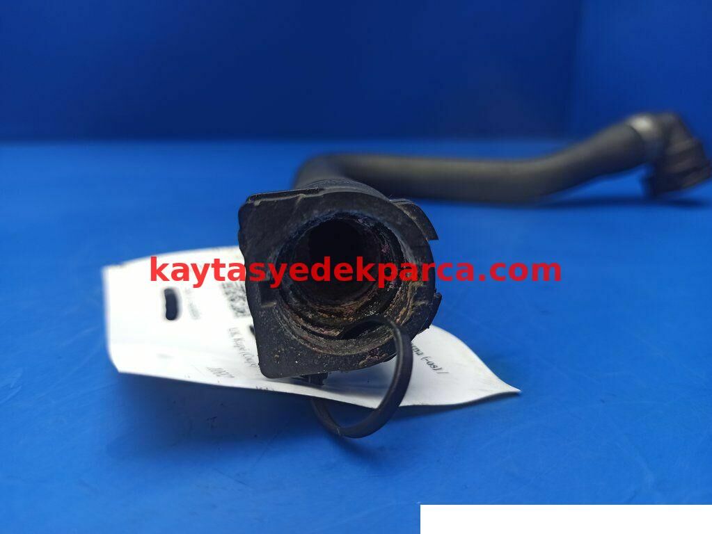 17228519143-8519143-BMW-ŞANZUMAN YAĞ RADYATÖR HATTI