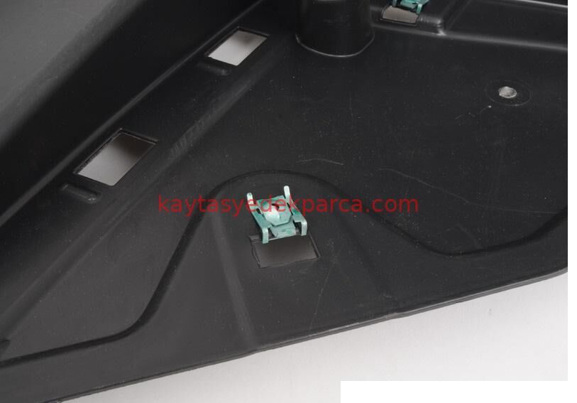 51777191029-7191029-BMW-ÇAM.DAVL.ÖN PARÇA SOL