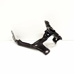 B.W-41007440424-ÇAMURLUK BRAKETİ ÖN