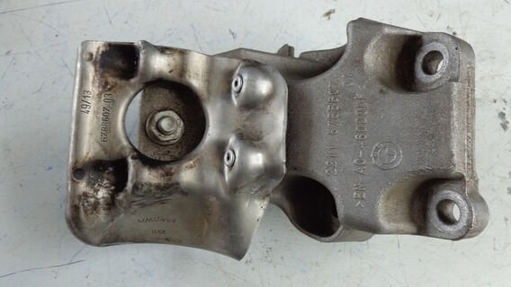 22116788607-6788607-BMW-MOTOR KULAK TAŞIYICI