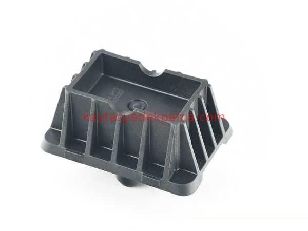 51777461384-7461384-BMW-MARŞPİYEL AYAĞI SAĞ F40